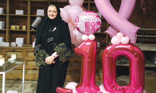 الأميرة هيفاء الفيصل ترعى المعرض الخيري لجمعية زهرة سرطان الثدي 