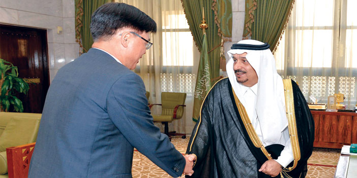 الأمير فيصل بن بندر يستقبل السفير الكوري لدى المملكة 