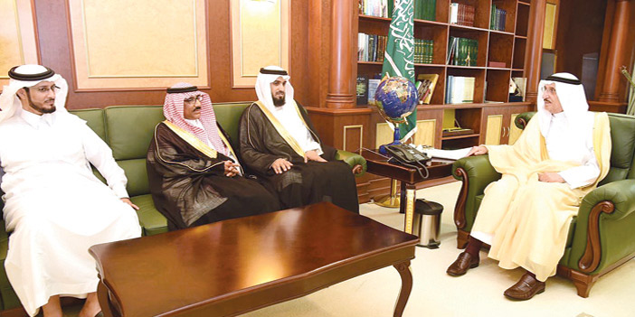  الأمير محمد بن ناصر خلال استقبال وكيل وزارة العمل