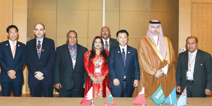  الأمير عبدالله بن مساعد التقى عدداً من وزراء الرياضة في طوكيو