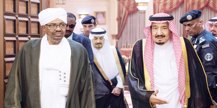  لقطات من استقبال خادم الحرمين الشريفين لفخامة الرئيس السوداني