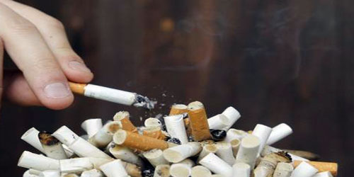 تدخين علبة سجائر يومياً يتسبب في 150 تحوراً في خلايا الرئة سنوياً 