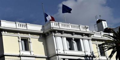 انفجار قنبلة يدوية ألقيت على السفارة الفرنسية في اليونان 