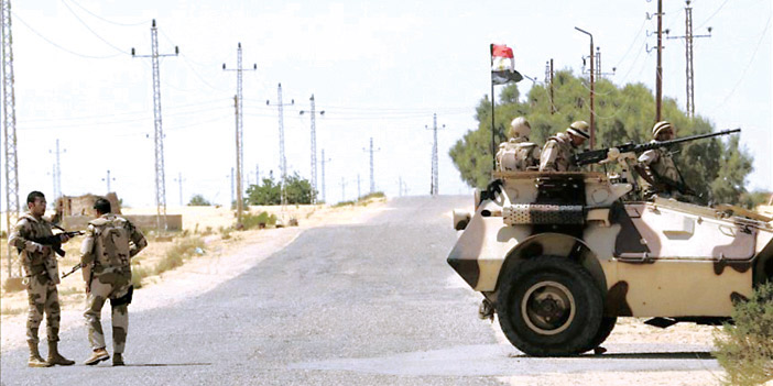 الجيش المصري يقتحم مواقع للإرهابيين ويقتل 14 منهم بسيناء 