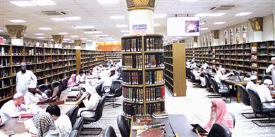 مكتبة المسجد النبوي.. أكثر من 160 ألف كتاب و600 مصحف مخطوط ومطبوع نادر 