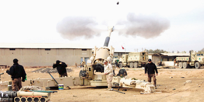  المدفعية العراقية تواصل استهدافها لداعش بالموصل