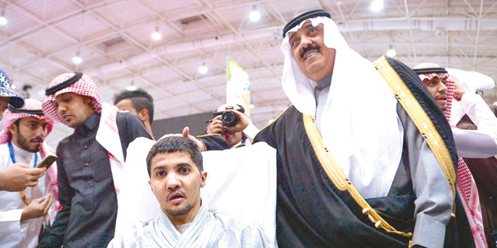الأمير متعب بن عبدالله يزور ملتقى ألوان السعودية 2016 