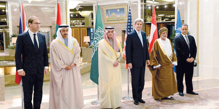  وزراء خارجية اللجنة الرباعية في صورة جماعية إثر اجتماعهم في الرياض أمس