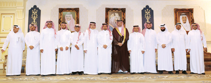  جانب من لقاء رئيس وأعضاء اتحاد القدم مع الأمير عبدالله بن مساعد
