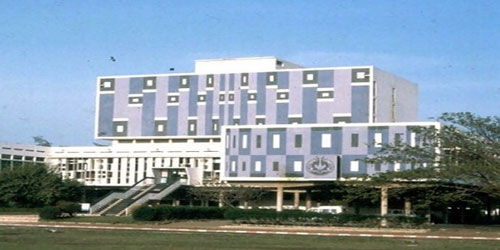  «جامعة الشيخ أنتا ديوب» في داكار بالسنغال
