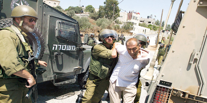   قوات الاحتلال تستمر باعتقالاتها التعسفية بحق الفلسطينيين