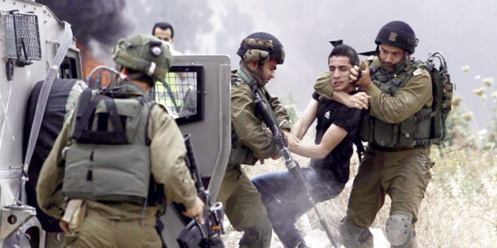  قوات الاحتلال تواصل اعتقالاتها بحق للفلسطينيين