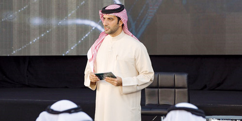  الشيخ سلطان بن أحمد القاسمي يتحدث خلال المؤتمر