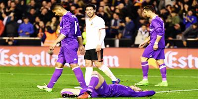في الدوري الإسباني فالنسيا يسقط ريال مدريد ويشعل الصراع 