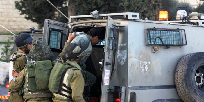  قوات الاحتلال تستمر باعتقالاتها بحق الفلسطينيين