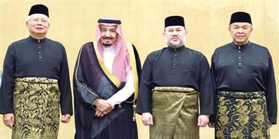 زيارة خادم الحرمين تعزز العلاقات السعودية - الماليزية في المجالات كافة 