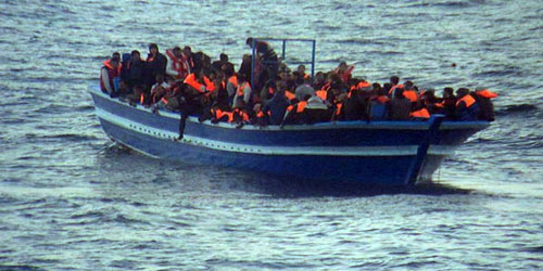 ليبيا توقف 60 مهاجراً غير شرعي كانوا في طريقهم إلى أوروبا 