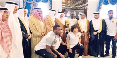 الأمير خالد الفيصل يستقبل الاتحاديين أبطال كأس ولي العهد 
