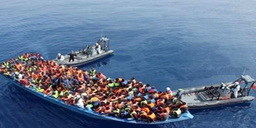 إنقاذ 1350 مهاجراً غير شرعي بالقرب من السواحل الليبية 