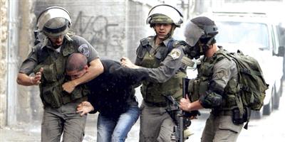قوات الاحتلال تعتقل عدداً من الفلسطينيين 