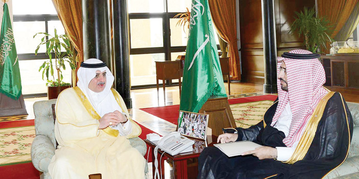  الأمير فهد يتسلم تقرير الصحة