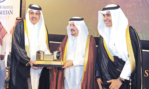 الأمير فيصل بن بندر: هذه الجامعة أثبتت وجودها ويكفيها فخراً أنها تحمل اسم سلطان بن عبدالعزيز 