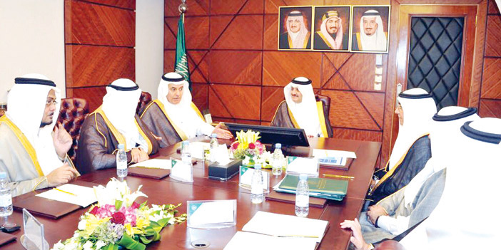  من لقاء الأمير سعود بن نايف مع وزير البيئة والمياه