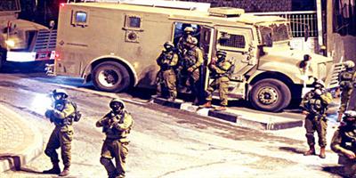 قوات الاحتلال تعتقل 6 فلسطينيين في محافظات عدة 