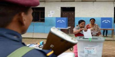 النيباليون يصوتون في أول انتخابات محلية منذ 20 عاماً 