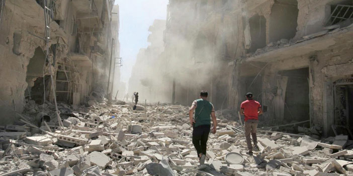  أثر الدمار جراء قصف طيران النظام بريف حماة