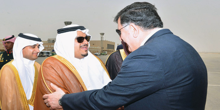 رئيس مجلس حكومة الوفاق الوطني الليبية يصل إلى الرياض 