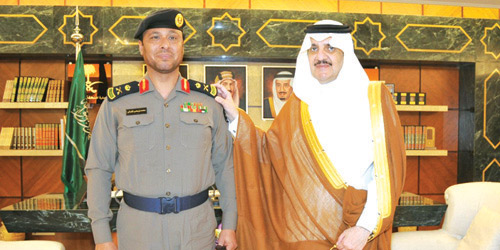  الأمير سعود يقلد اللواء الزهراني رتبته