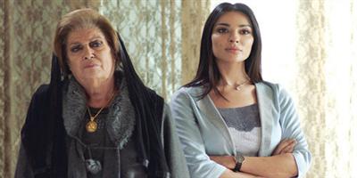 منى واصف مع الممثلة نادين نجيم في مسلسل «الهيبة» 