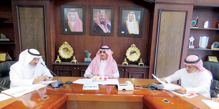 مدير عام تعليم الرياض يؤكد على رفع جاهزية الاستعداد للعام الدراسي القادم 
