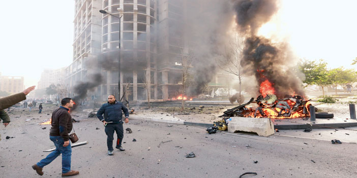  الدمار الذي خلّفه انفجار عبوة ناسفة في القاهرة