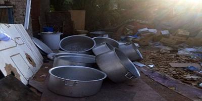 القبض على آسيويين يمتهنون إعداد وجبات للزوار بطرق غير صحية بالمدينة 