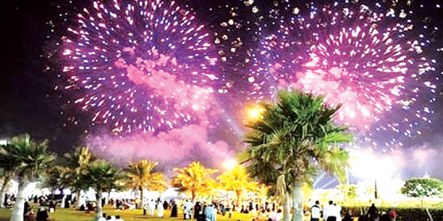 الحوامة وعربات متنقلة وعروض كرنفالية في احتفالات الرياض 