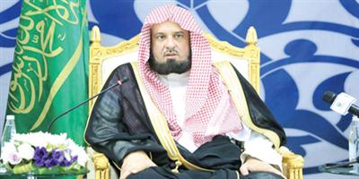 رئيس الهيئات يهنئ الأمير محمد بن سلمان بالثقة الملكية الكريمة 