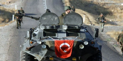 الجيش التركي يقصف أهدافاً لمقاتلين أكراد في شمال سوريا 