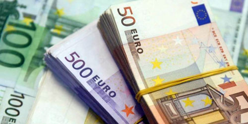 اليورو يرتفع لأعلى مستوى في 14 شهراً 
