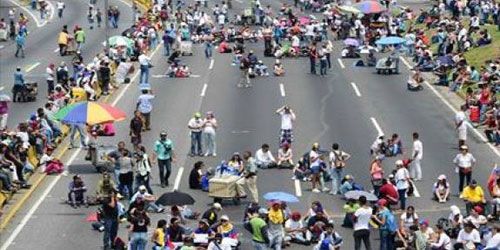 تظاهرة جديدة للمعارضة بعد 3 أشهر على بدء الاحتجاجات في فنزويلا   