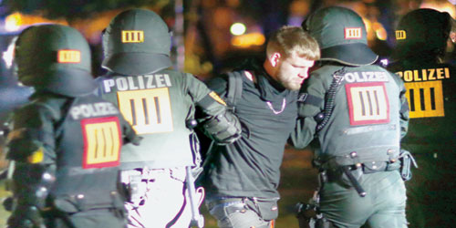   الشرطة الألمانية توقف أحد المعارضين لقمة مجموعة العشرين