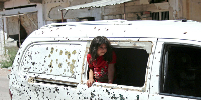  طفلة في إحدى السيارات المليئة برصاص المواجهات في ثاني أيام الهدنة بدرعا