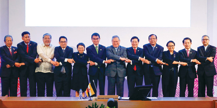  وزراء خارجية رابطة دول جنوب شرق آسيا (آسيان) في ختام اجتماعهم في مانيلا