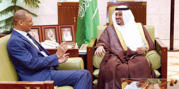   أمير منطقة الرياض بالنيابة يستقبل السفير السوداني