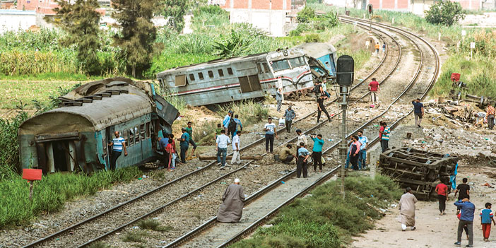  جانب من حادث قطاري الإسكندرية
