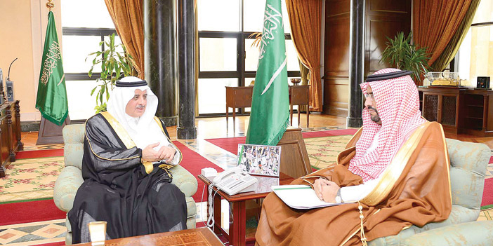  الأمير فهد بن سلطان يلتقي الدكتور الغامدي