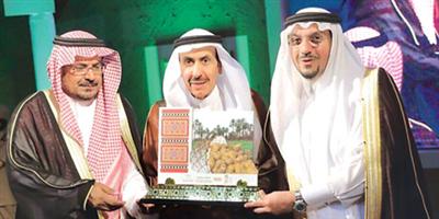 أمير القصيم يشكر مصنع الجميح للمرطبات على مشاركته في مهرجان تمور بريدة 