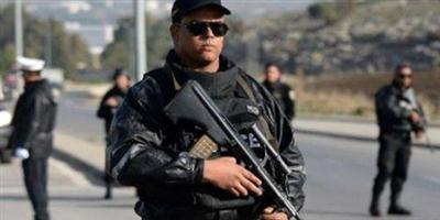 القبض على إرهابي مسلح في مدينة القصرين بتونس 