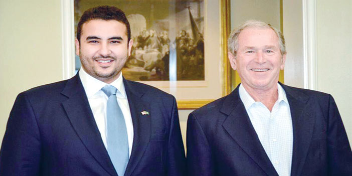  الأمير خالد بن سلمان خلال لقائه الرئيس الأمريكي الأسبق جورج بوش الابن